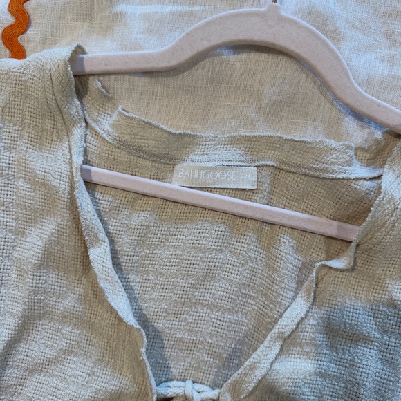 Cream Tie-Front Textured Crop Blouse with Flared Sleeves - Picture 5 of 5